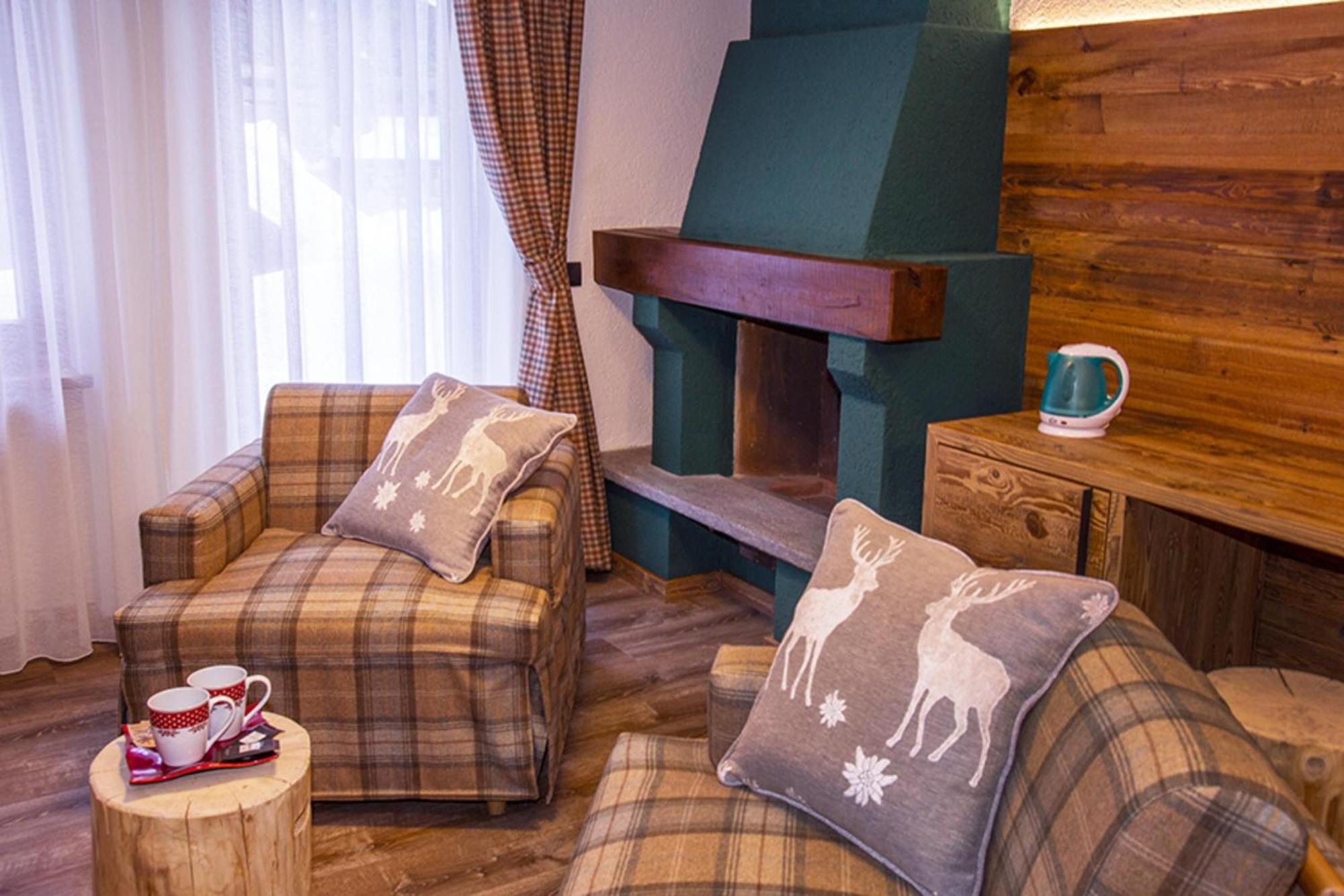 Hotel Pilier D'Angle & Wellness Courmayeur Exterior foto