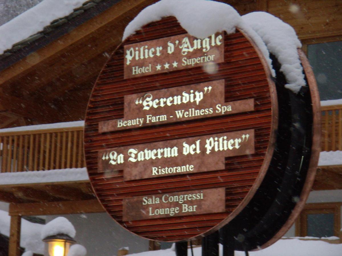 Hotel Pilier D'Angle & Wellness Courmayeur Exterior foto